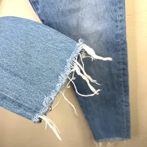 Levi's Medium Wash Denim Button Fly Wedgie Frayed Straight Ankle Jeans Size 24 thumbnail 4