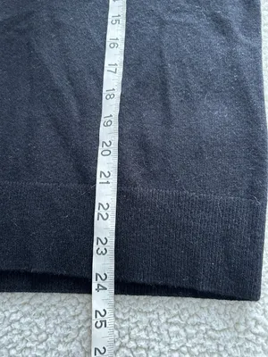 Quince Mongolian Cashmere V-Neck Sweater Black Size M thumbnail 12