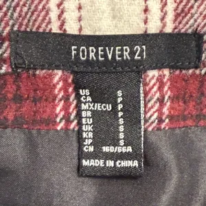 FOREVER 21 Plaid Mini Skirt. Flannel Colors of wine, black, and white. S thumbnail 4