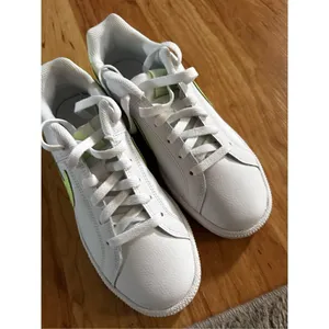 Nike Women's Court Royale Tennis Shoes White Barely Volt Size 7 thumbnail 6