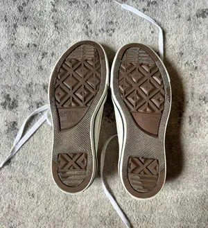 White Low-top thumbnail 3