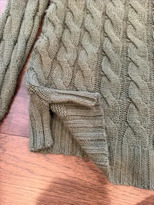 Ye Mak Olive Green Cable Turtleneck Sweater - Women’s Size Small - C27-139 thumbnail 7