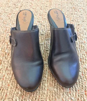 EuroSoft Brown Leather Slip-On Mule Clogs with Buckle Accent 8.5M thumbnail 1