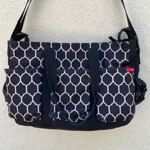 Skip Hop Duo Signature Black White Tote Stroller Bag thumbnail 2