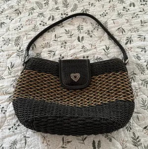Brighton Sydney Black Tan Straw Handbag Heart Charm thumbnail 1