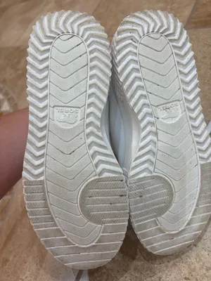 Women’s sorel white sneakers size 6.5 thumbnail 4