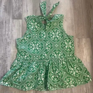 Ann Taylor sleeveless top featuring a green and white geometric print size med thumbnail 14