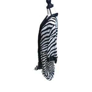 Vintage Victoria’s Secret Gold Label Black & White Zebra Print Satin Long Robe thumbnail 3