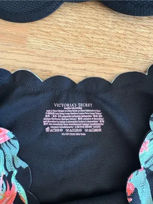 Victoria's Secret Old Navy Women's Black Bikini Top with Floral Scallop Bikini Bottom thumbnail 2