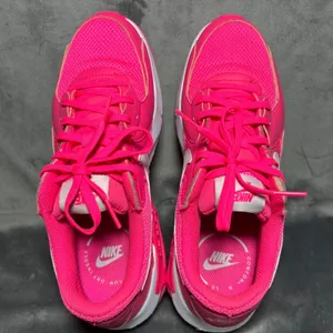 Nike Air Max Excee Hyper Pink‎ White FD0294-600 Womens Size 8.5 Sneakers thumbnail 6