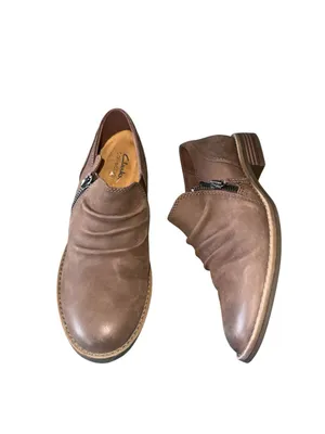 NEW Clarks Camzin Pace Bootie Brown SZ-7.5 Ruched Low Heel Ankle thumbnail 10