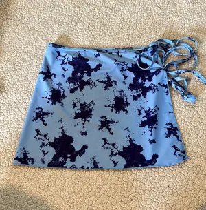Sarong thumbnail 2