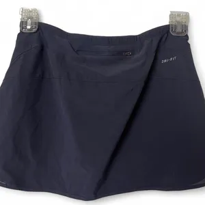 Women's Nike Dri-Fit Golf/Tennis Pickle Ball Mini Skirt Size M Built in Shorts thumbnail 4