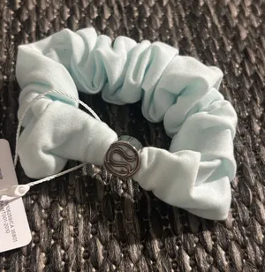 Lululemon Uplifting Scrunchie *Logo Charm NEW Mint Breeze thumbnail 1