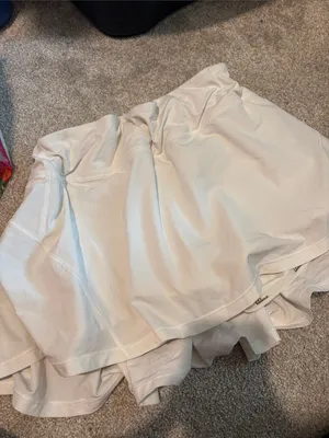 Lululemon white Performance athletic skirt Skort Active Skirt size 8 thumbnail 2