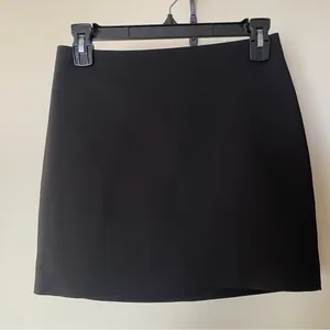 Express Simple Black Mini Skirt Size 0 thumbnail 1