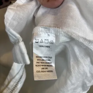 Saks Fifth Avenue 100% Linen Shirt Medium White‎ Top Beachy Minimalist Cottage thumbnail 3