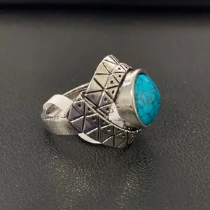 Silver and Turquoise Ring Size 8.75 thumbnail 3