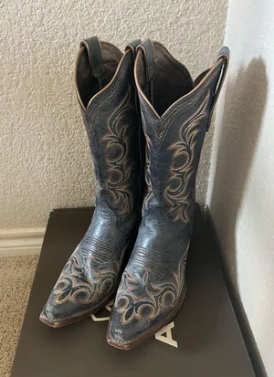 Ariat Boots thumbnail 1