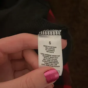 Aeropostale S black long sleeved crop top thumbnail 5