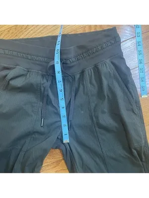 Lululemon Dance Studio Mid-Rise Khaki Green Athletic Pants Joggers Crop 25" Sz 4 thumbnail 9
