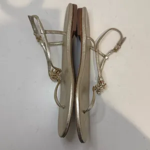 TORY BURCH Capri Strap Sandal Spark Gold Size 8 T-Strap Thong Metallic Logo thumbnail 11