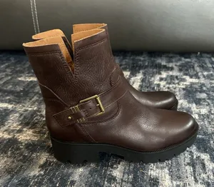 ZODIAC Miller Boots Brown Leather Buckles Zip Biker Moto Lug Sole Women’s 10 EUC thumbnail 1