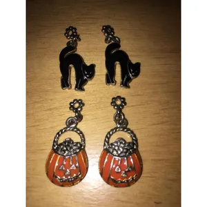 Bundle 2 Vintage Halloween Earrings Black Cat Pumpkins Craft Project No Backings thumbnail 2