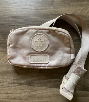 Lululemon Canada  Belt Bag thumbnail 1