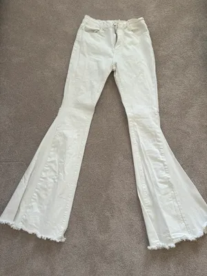 High waist Bootcut White Jeans thumbnail 1