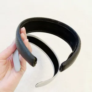 Japanese Black & Muted Baby Blue Y2K Faux Leather Headband Hair Accessory Set thumbnail 5