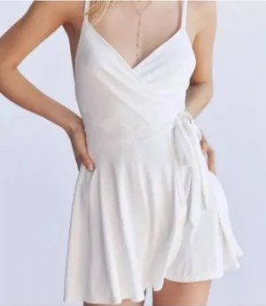 Kimchi Blue Veruca White Skort Romper thumbnail 1