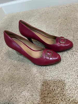 Women’s size 9 red Nine West heels thumbnail 2