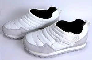 Merrell Alpine Moc Strap Polar White Insulated Lug Shoes 9 Puffer Traction‎ Snow thumbnail 1