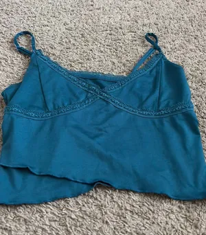 PacSun Tank Crop thumbnail 1