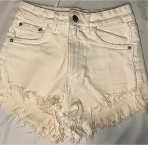 ZARA White Denim Shorts High-Rise thumbnail 1