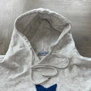 Aelfric Eden Cream Hoodie with Blue Appliqué thumbnail 4
