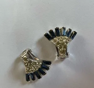 Vintage Simulated Sapphire and CZ Silver-tone Paddle Back Clip On Earrings thumbnail 2