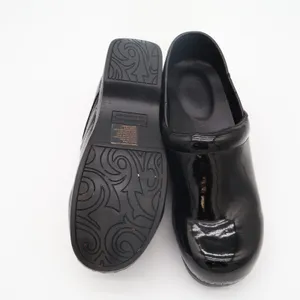 Croft & Barrow Juliana Clogs Womens US 7.5M Black Patent Leather Slip On Shoes thumbnail 6