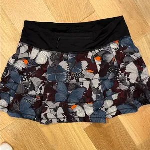 Lululemon Pace Rival Skirt Biggie So Fly Butterfly Pizzazz Print‎ Size 4 thumbnail 4