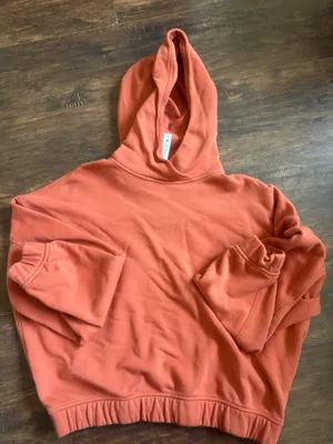 Lululemon Cropped Hoodie thumbnail 1