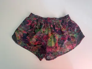 Lululemon Hotty Hot 2.5" thumbnail 3