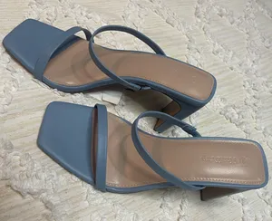 The Drop Strappy Blue Heeled Sandals Size 7.5 thumbnail 1