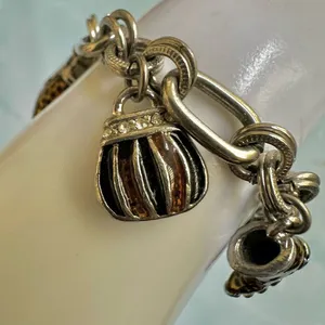 Silver tone Cookie Lee Fashionista High Heel Shoes Purses Charm Bracelet thumbnail 2