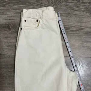 Zara The Petit Women Off White‎ Tapered High Rise Relaxed Fit Boho Jeans Size 6 thumbnail 12
