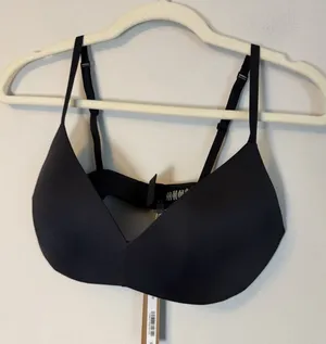 SKIMS Wireless Form Push Up Plunge Bra Size 36C Onyx Black NWT $54 thumbnail 1