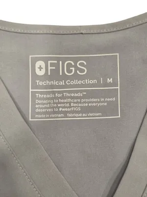 Figs Technical Collection Gray Scrub Top With V-Neck & Pocket Size Medium thumbnail 4