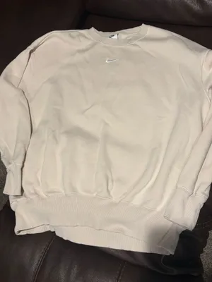 Women’s Nike Crewneck size medium  thumbnail 4