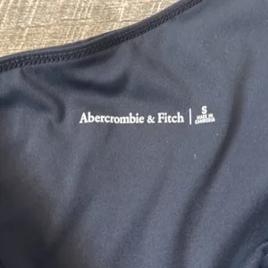 Abercrombie Fitch Black One Shoulder Traveler Mini Dress w/ Skort Size S thumbnail 3