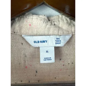 Women’s Old Navy XL Beige Button Up w/ Multicolored Details thumbnail 4